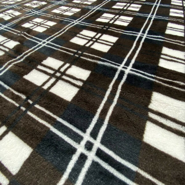 Soft fleece checks brown